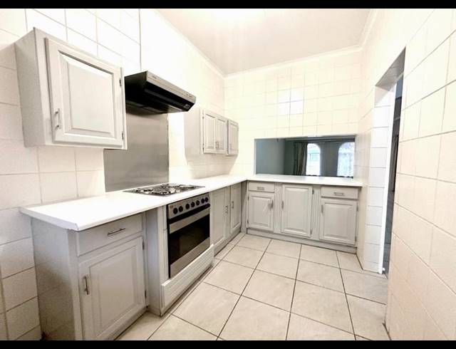 2 BEDROOM APARTMENT FOR SALE IN NEW REDRUTH